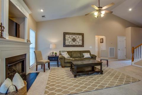 1302 Carmack Ct, Spring Hill, TN 37174 photo 2