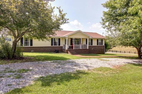 580 Murrell Rd, Dickson, TN 37055 photo 2