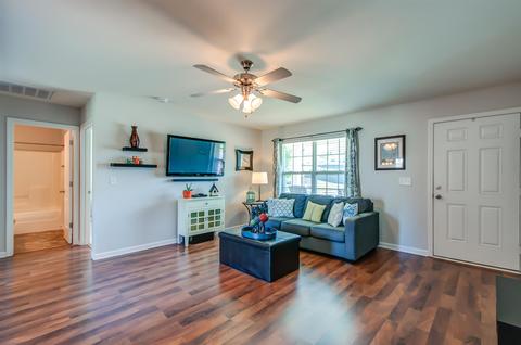 2014 Cobblestone Dr, Spring Hill, TN 37174 photo 5