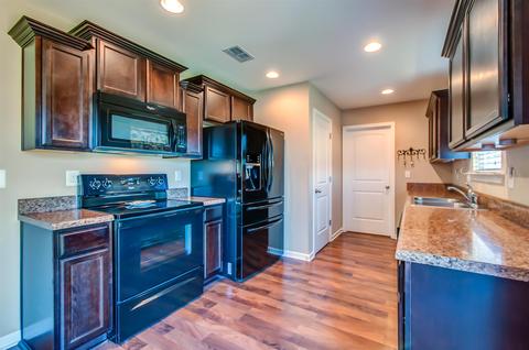 2014 Cobblestone Dr, Spring Hill, TN 37174 photo 8