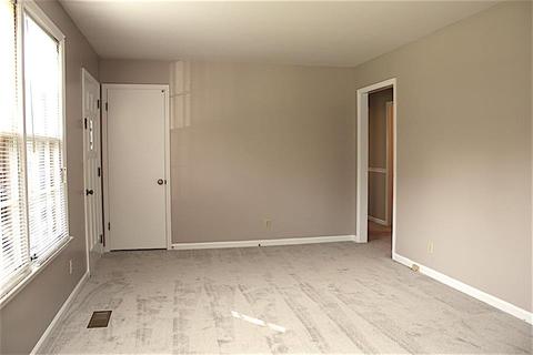2417 17th Ave E, Springfield, TN 37172 photo 4