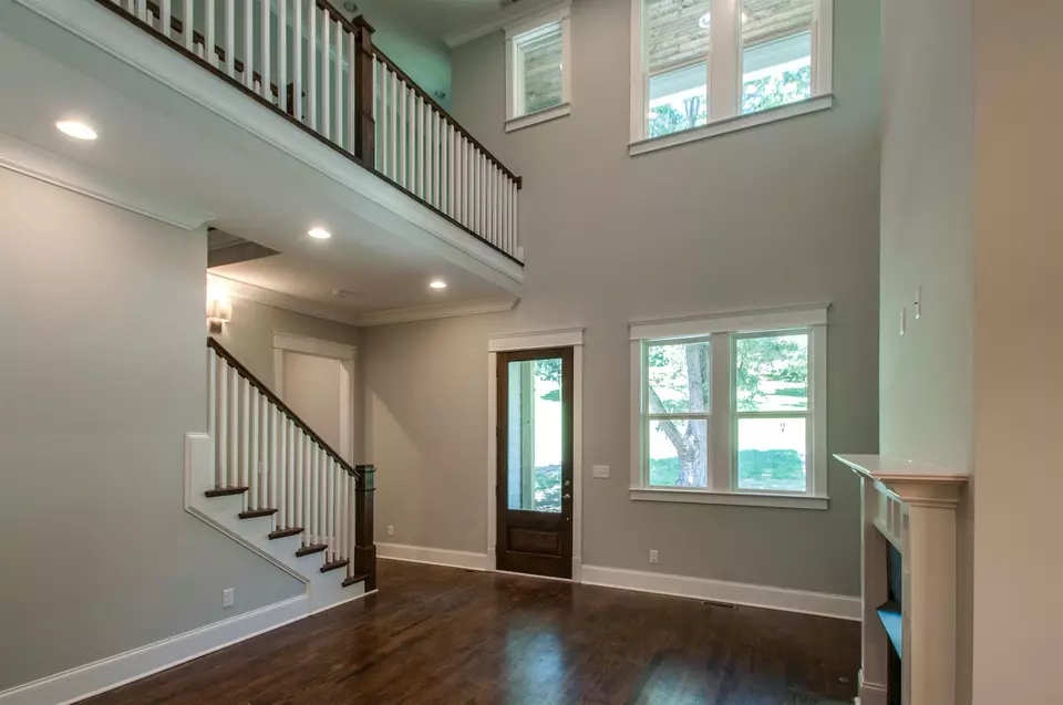  2502 Eastland Ave, Nashville, TN 37206 photo 3