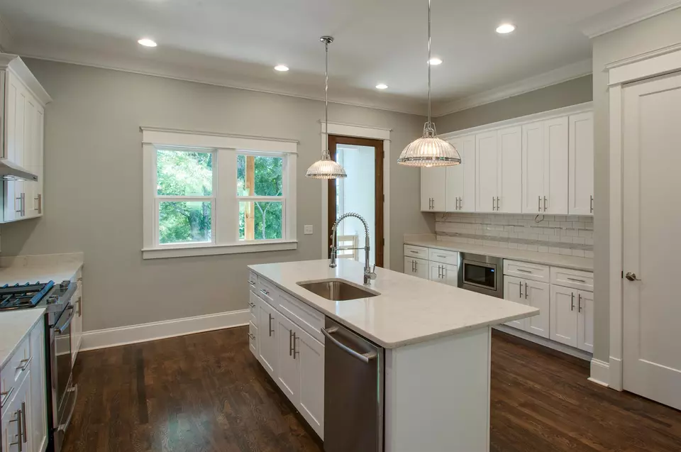  2502 Eastland Ave, Nashville, TN 37206 photo 6