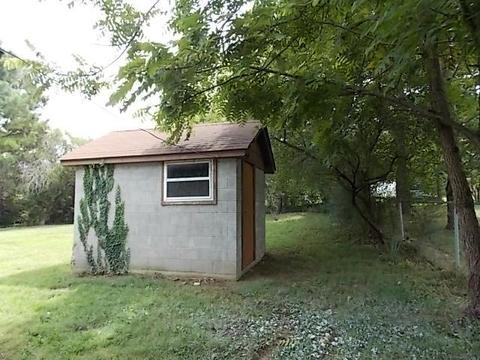 110 Haley Rd, Dickson, TN 37055 photo 2