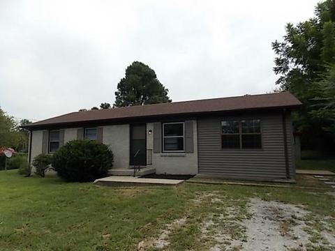 110 Haley Rd, Dickson, TN 37055 photo 1