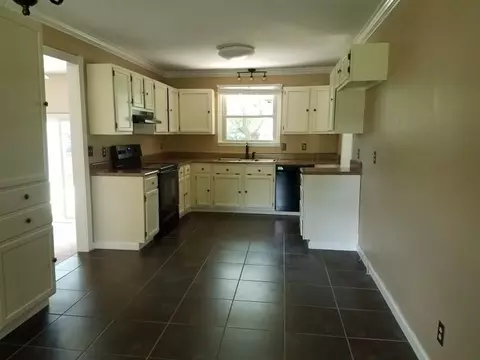 203 Lee Dr, Springfield, TN 37172 photo 3