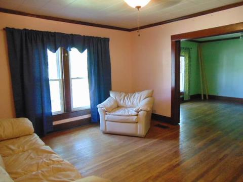 601 Dull St, Dickson, TN 37055 photo 5