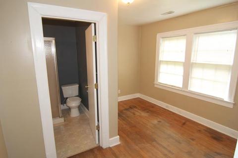 1011 E Bell St, Murfreesboro, TN 37130 photo 11
