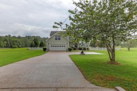 817 Hicks Rd, Dickson, TN 37055 photo 2