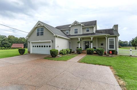 817 Hicks Rd, Dickson, TN 37055 photo 1