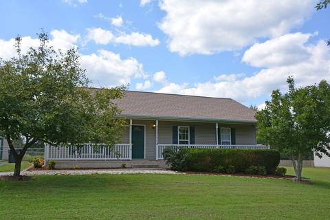784 Blakemore Rd, Dickson, TN 37055 photo 1