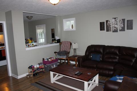 114 E Hunt St, Dickson, TN 37055 photo 4