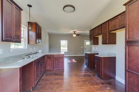 1525 Duke Loop, Dickson, TN 37055 photo 6