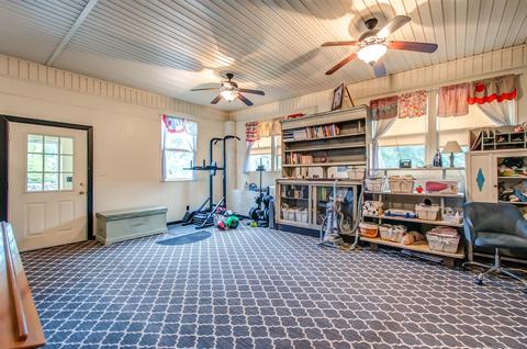 1074 E Beaverdam Rd, Centerville, TN 37033 photo 11