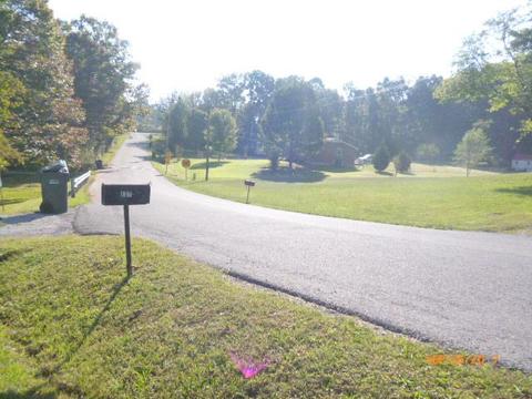 137 Hogin Rd, Dickson, TN 37055 photo 5