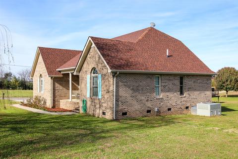 162 Kades Ct, Decherd, TN 37324 photo 3
