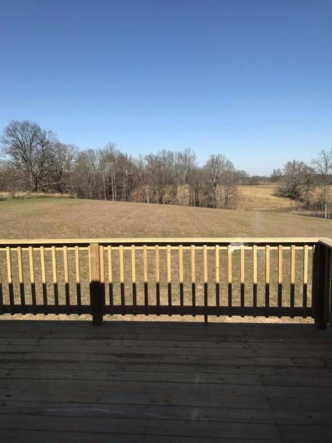 593 Womack Rd, Bethpage, TN 37022 photo 2