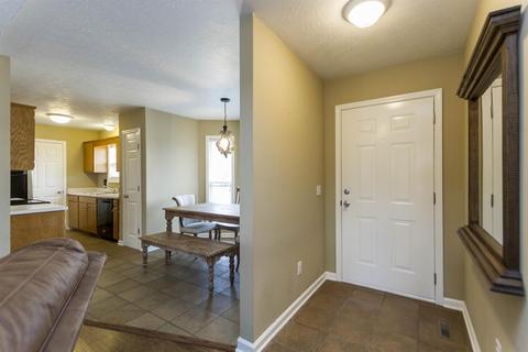 1214 Hillside Dr, Springfield, TN 37172 photo 2