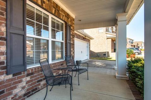 1625 Robindale Dr, Hermitage, TN 37076 photo 2