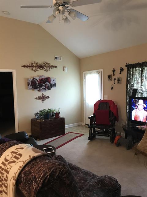 513 Leeza Loop, Dickson, TN 37055 photo 12