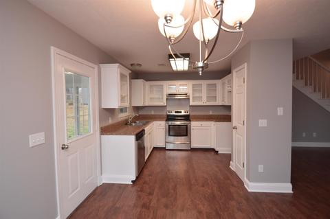 1008 Hickory Pointe, Dickson, TN 37055 photo 4