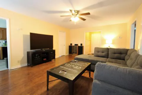 3459 Howard Rd, Murfreesboro, TN 37127 photo 3