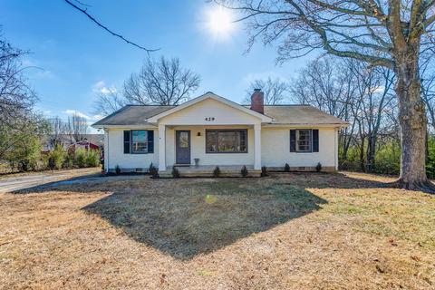 429 Beechcroft Rd, Spring Hill, TN 37174 photo 2