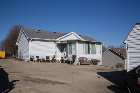 1236 Hillside Dr, Springfield, TN 37172 photo 3
