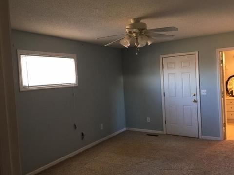 208 11th Ave N, Decherd, TN 37324 photo 2