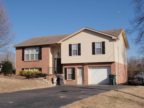 805 Blakemore Rd, Dickson, TN 37055 photo 1