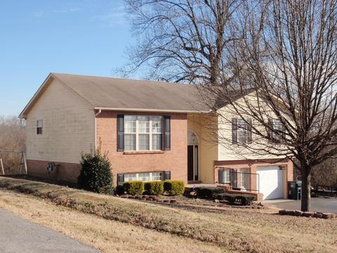 805 Blakemore Rd, Dickson, TN 37055 photo 2
