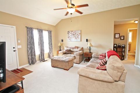 606 Berry Cir, Springfield, TN 37172 photo 4
