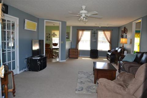 154 Laxson Ln, Morrison, TN 37357 photo 2