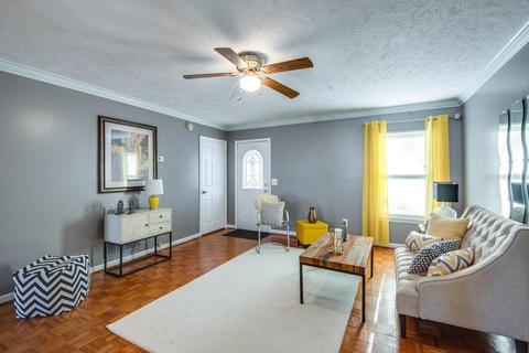 1006 Robert Ct, Dickson, TN 37055 photo 4
