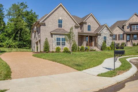 6005 Wallaby Ct, Spring Hill, TN 37174 photo 2