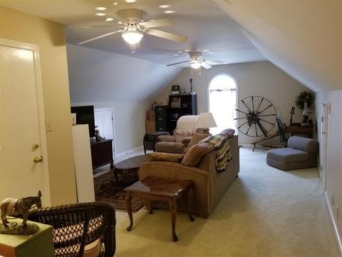 831 Blakemore Rd, Dickson, TN 37055 photo 9