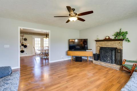 2143 Lee Rd, Spring Hill, TN 37174 photo 5