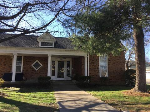 401 Walnut St, Springfield, TN 37172 photo 2