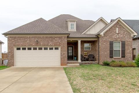 422 Tamarac Dr, Murfreesboro, TN 37128 photo 1