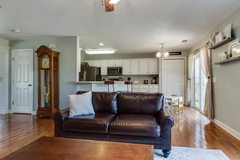 1523 Halifax Dr, Spring Hill, TN 37174 photo 8