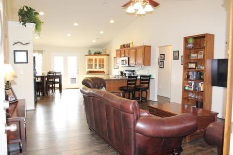 104 Hickory Pointe, Dickson, TN 37055 photo 4