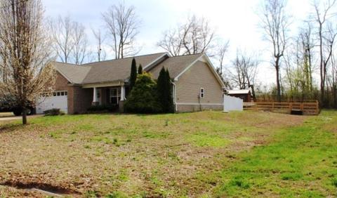104 Hickory Pointe, Dickson, TN 37055 photo 2