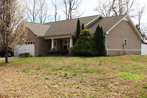 104 Hickory Pointe, Dickson, TN 37055 photo 1