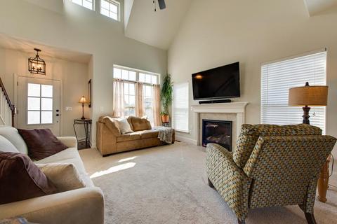 1086 Achiever Cir, Spring Hill, TN 37174 photo 5