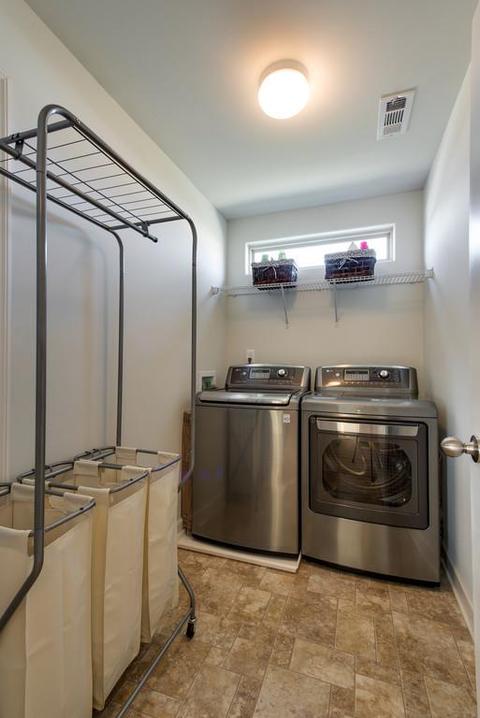 1086 Achiever Cir, Spring Hill, TN 37174 photo 21