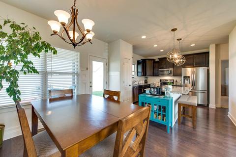 1086 Achiever Cir, Spring Hill, TN 37174 photo 10