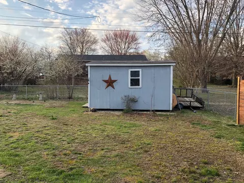 2404 Allison Ln, Springfield, TN 37172 photo 3
