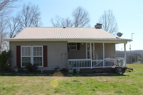 152 Wolf Creek Rd, Centerville, TN 37033 photo 2