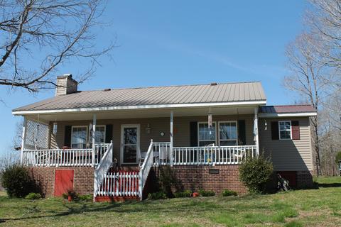 152 Wolf Creek Rd, Centerville, TN 37033 photo 1