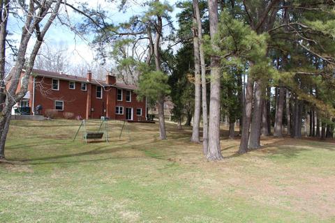 102 Blane Ln, Dover, TN 37058 photo 2
